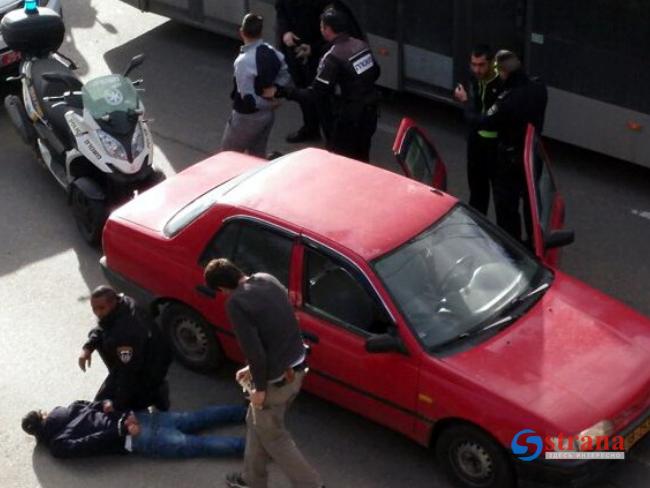 МАХАШ расследует инцидент с избиением полицейскими продавца киоска в Тель-Авиве