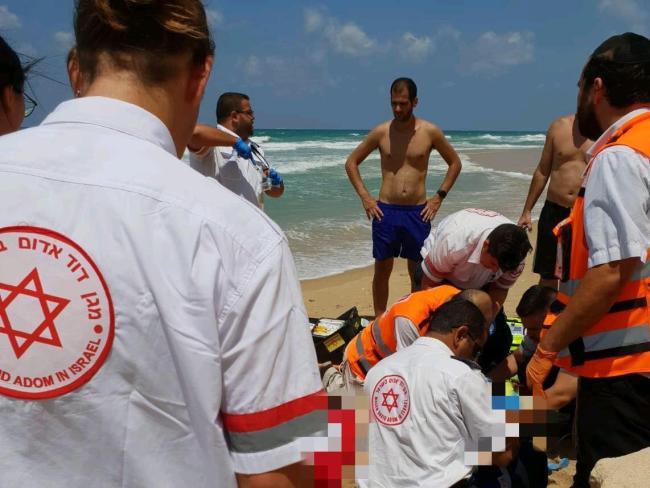 На пляже Хоф Дор утонул 50-летний мужчина