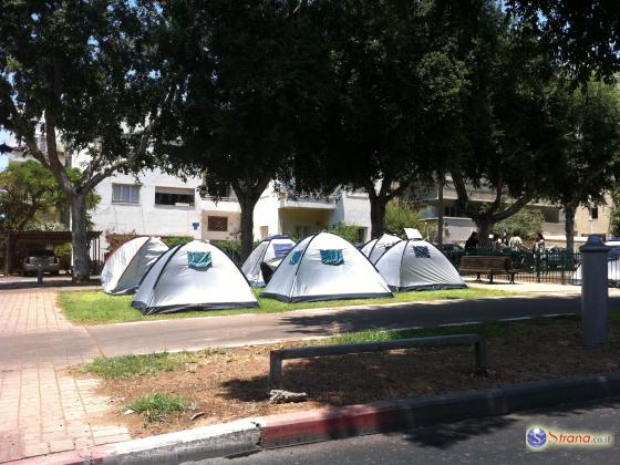 К палаточному протесту в Тель-Авиве присоединились правые