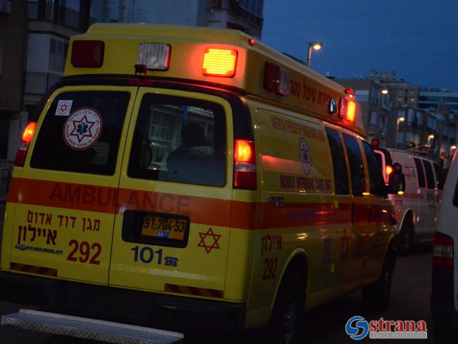 В больницу «Асаф а-Рофе» доставлена 35-летняя женщина с ножевым ранением