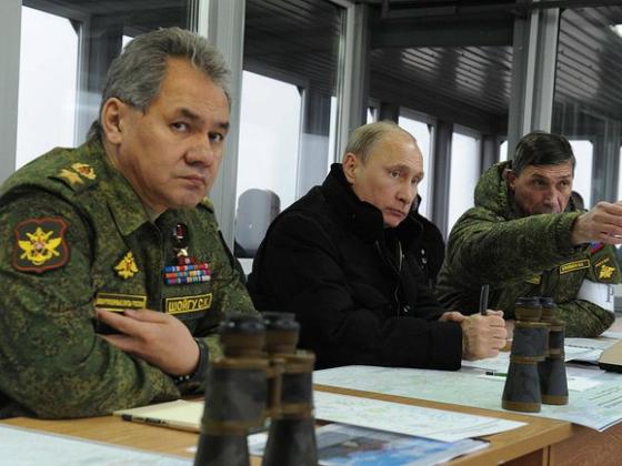 Путин отозвал войска с учений на границе с Украиной