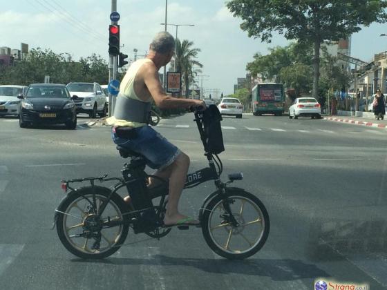 Замглавы МВД потребовал отменить штрафы, выписанные велосипедистам в Тель-Авиве