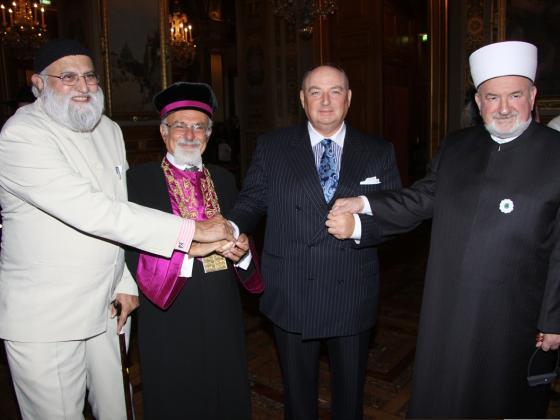 Мусульманские и еврейские лидеры Европы собрались в Париже