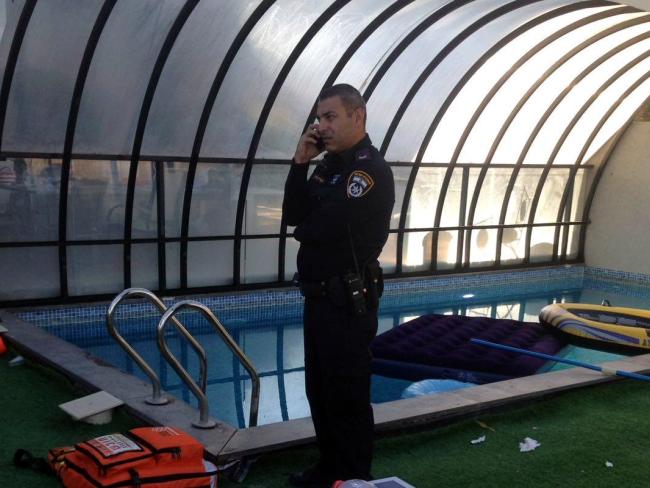 В бассейне при «циммере» на севере Израиля утонула пятилетняя девочка