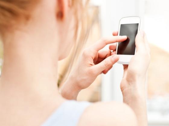 Ученые: мобильные телефоны крайне опасны для здоровья