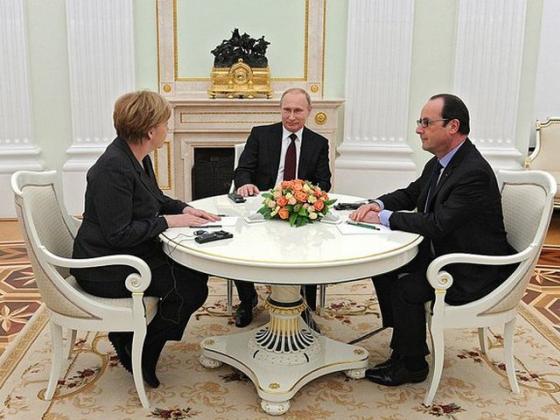 Кремль: переговоры Путина с Меркель и Олландом были конструктивными