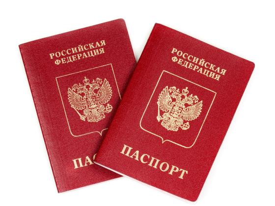 Зеленский высмеял Путина:  «Паспорт РФ – это право быть арестованным»
