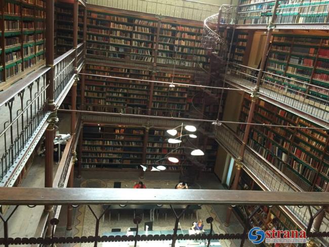 Британские библиотеки избавятся от отрицающих Холокост авторов