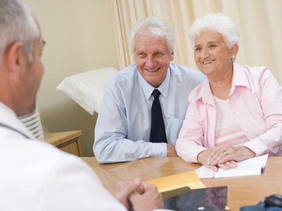 «Клалит» расширяет спектр услуг для пожилых: сопровождение специалиста для лучшего лечения