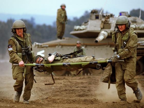 Двое солдат ЦАХАЛа ранены в перестрелке на границе с Газой