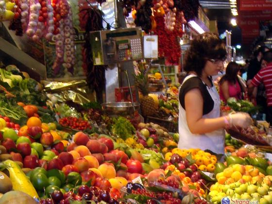 Фермеры угрожают сорвать поставки овощей и фруктов к празднику Шавуот