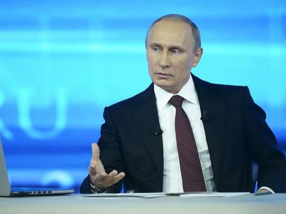Кремль подарил чиновникам на Новый год цитатник Путина 