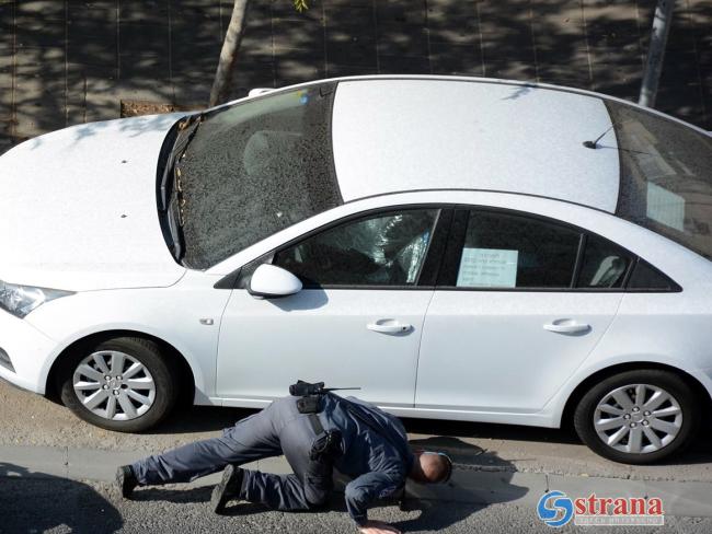 В Герцлии под автомобилем обнаружена граната