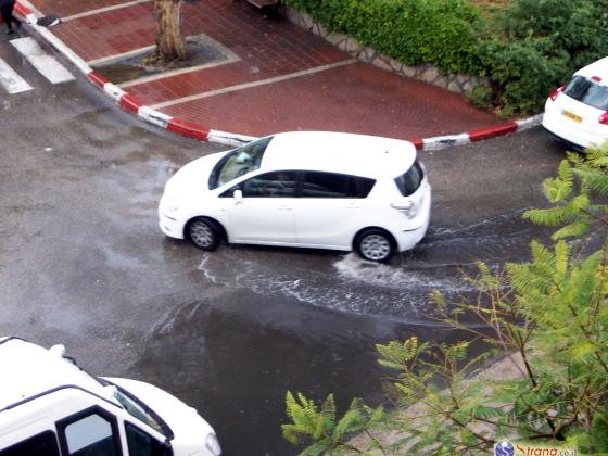 В Израиль пришли дожди, возможны наводнения