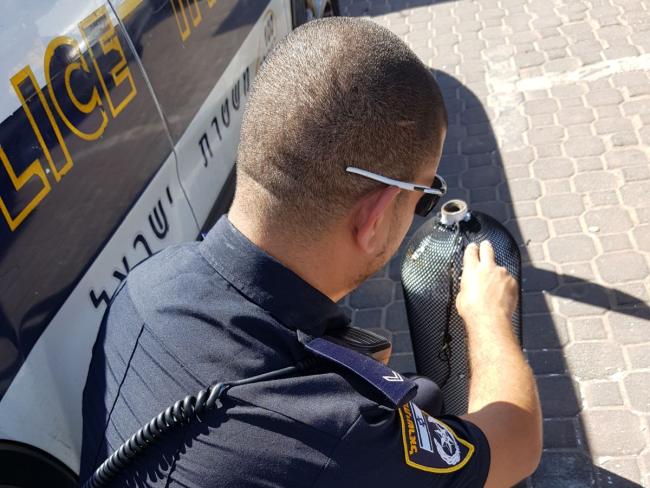 В Реховоте задержан подросток по подозрению в поджоге патрульного автомобиля полиции