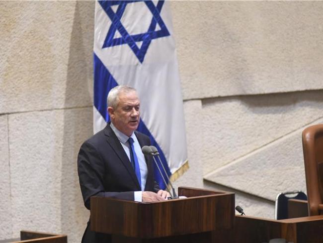 Израильский источник: встреча Ганца с Аббасом – не возобновление мирного процесса