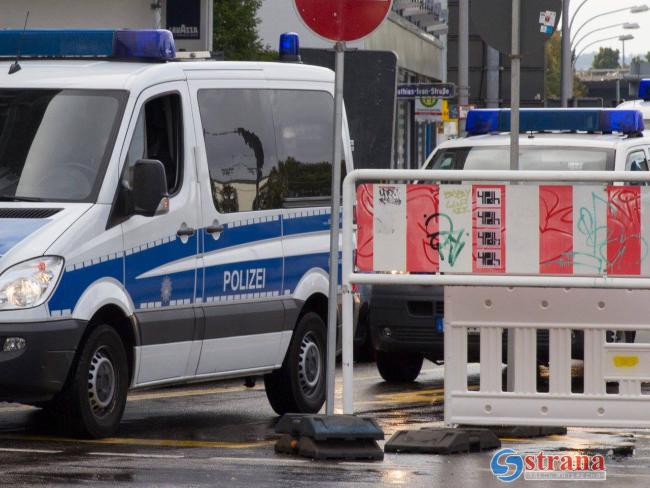 Душевнобольной с ножом наехал на прохожих в Германии: трое ранены