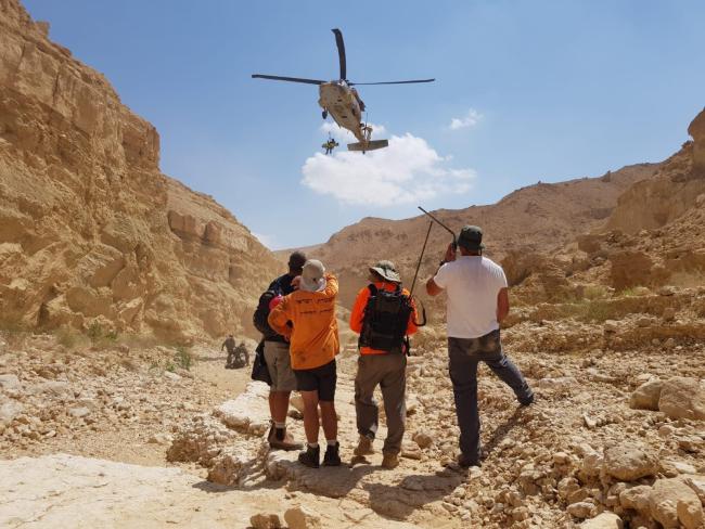 В Иудейской пустыне ведется поиск пропавших туристов