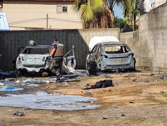 В Рамле взорвались три машины, есть погибшая, ранен ребенок