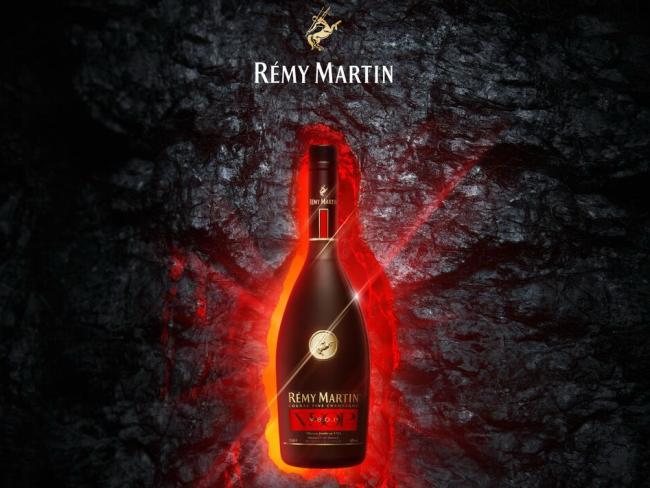 Свежий взгляд на классику: модные секреты коньяка Remy Martin