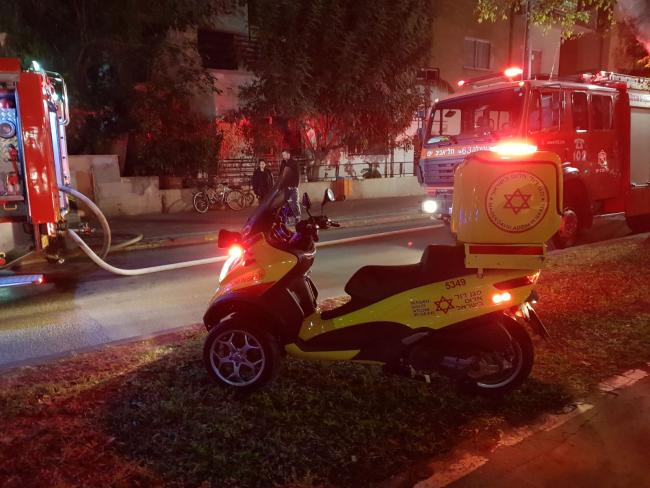 Пожар в доме на бульваре Ротшильда в Тель-Авиве, пожилая женщина в тяжелом состоянии