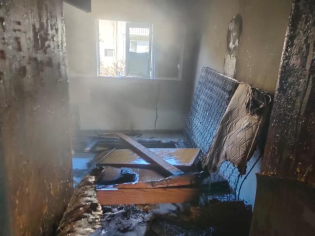 При пожаре в Хайфе тяжело пострадала пожилая женщина