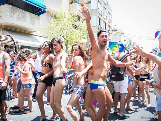 «Парад гордости» парализует автодвижение в Тель-Авиве