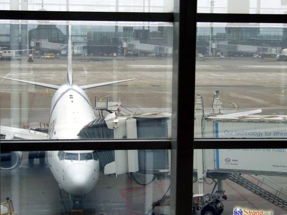 В шасси самолета Air France обнаружен труп мужчины