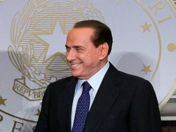 Сильвио Берлускони приговорен к четырем годам тюрьмы