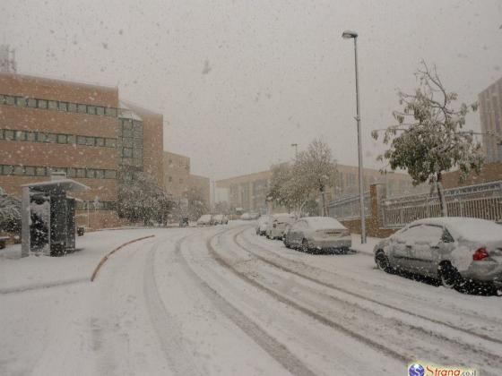 Пятница, 13-е, 13-го года: снежная буря в Израиле (ФОТО)