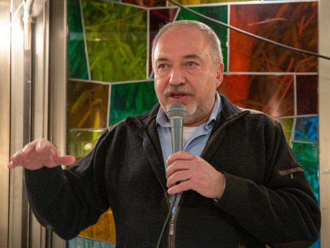 Либерман и Шакед опровергли публикацию о переговорах между ними