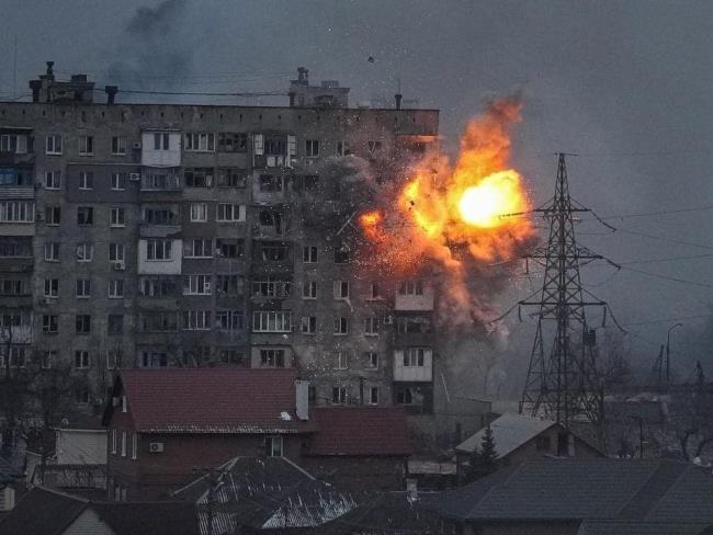 Взрыв ракеты в Донецке, погибли десятки людей. Россия и Украина обвиняют друг друга