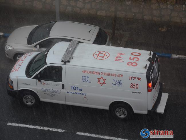 Окно упало на такси в Тель-Авиве: к чему может привести непогода