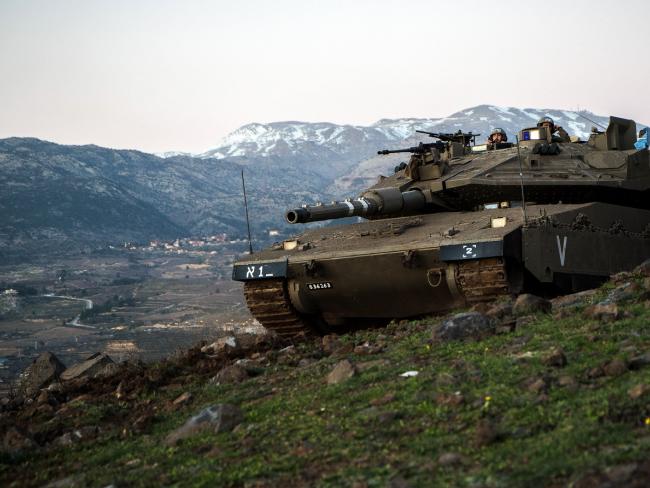 ЦАХАЛ возводит насыпи для танков на границе с Ливаном