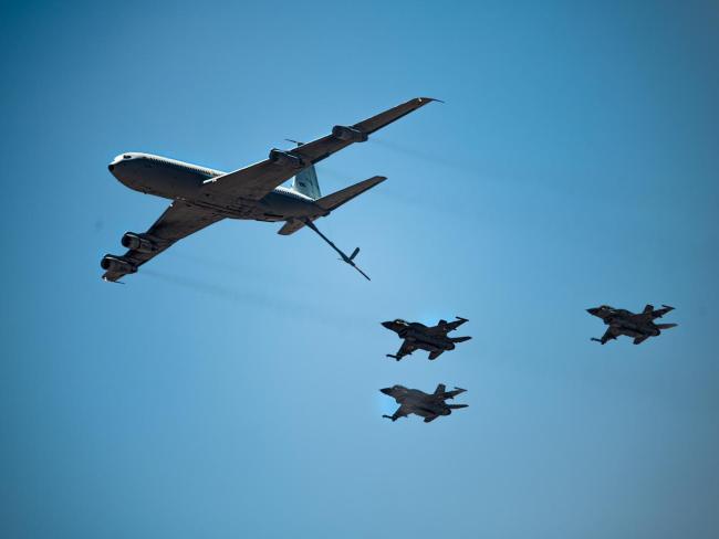 Видео: авиапарад в честь незавиcимости Израиля, «после тяжелого года»