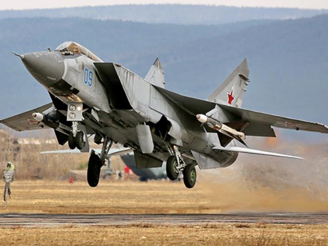 Россия отправила в Сирию истребители МиГ-31 с гиперзвуковыми ракетами «Кинжал»