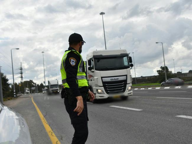 Арабский рабочий угнал грузовик и «отправился давить людей»