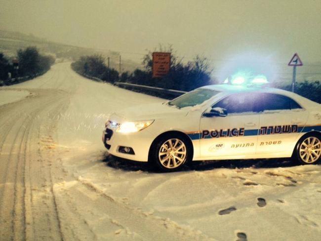 В связи со снегопадом полиция просит граждан воздержаться от поездок на север страны