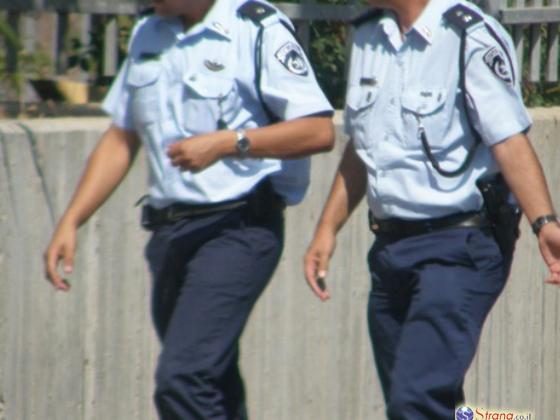 Нетания: полицейский арестован за демонстрацию полового органа