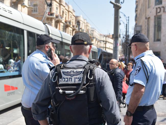Теракт на рынке в Иерусалиме: ранен полицейский