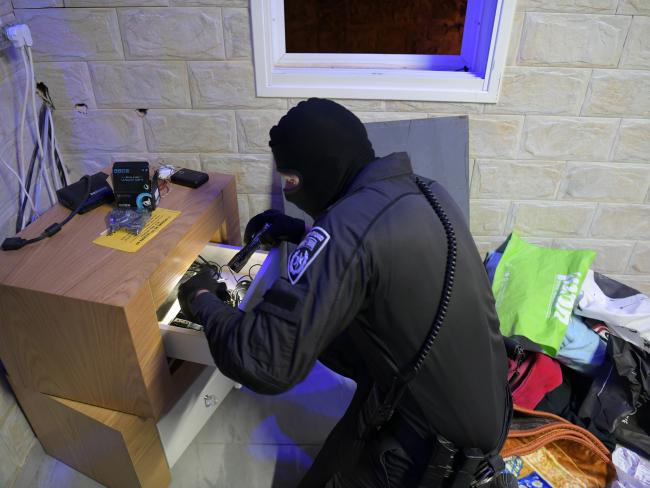«Служба безопасности банка»: задержан подозреваемый в обмане десятков русскоязычных израильтян, выманившего миллионы шекелей