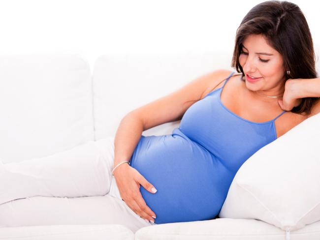 Врачам запретили называть беременных пациентов «матерями»