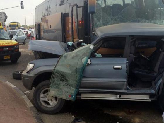 ДТП в Негеве: столкновение автобуса и автомобилей - погибли три человека
