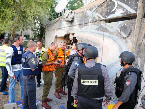 Палестинские террористы обстреляли Сдерот: ракета попала в дом