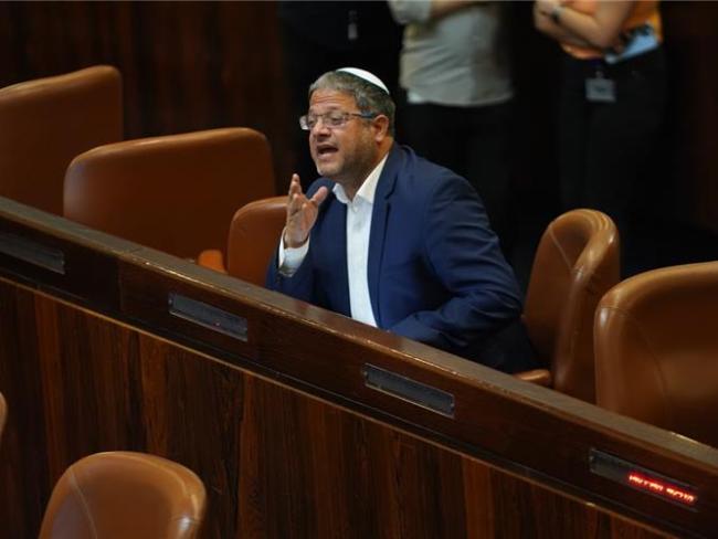 Итамар Бен-Гвир явился на заседание правительства по госбюджету с опозданием на четыре часа
