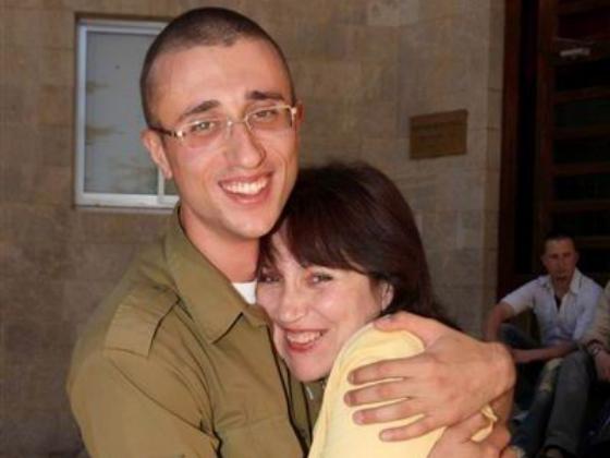 Сохнут привез в Израиль 30 родителей солдат-одиночек, служащих в боевых частях 