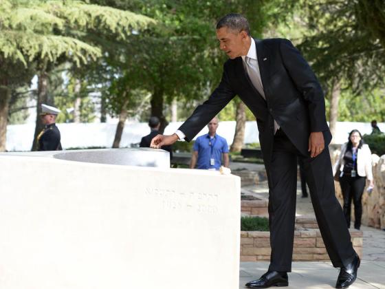 Барак Обама привез в Израиль камень с могилы Кинга