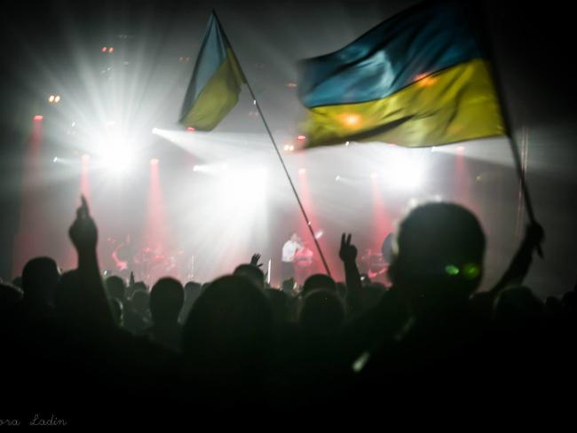 Певица Земфира потребовала убрать флаг Украины из зала во время концерта в Вильнюсе