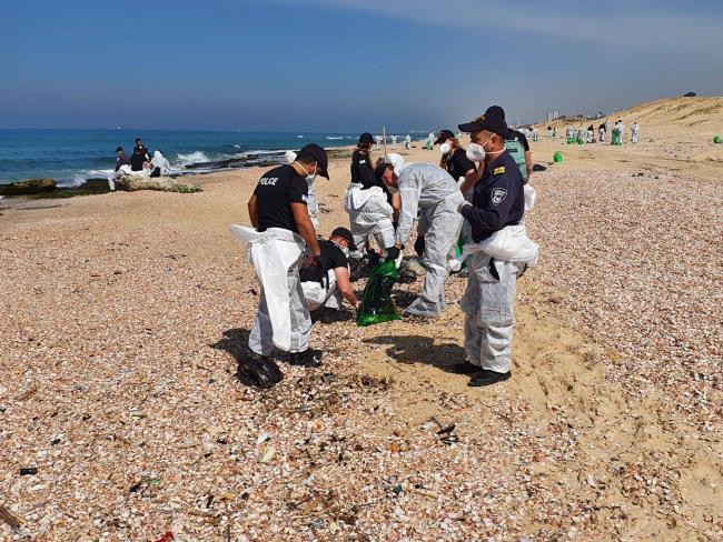 Экологическая катастрофа у берегов Израиля: танкер слил в воду тысячи тонн нефти