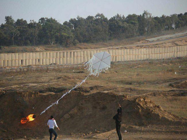 На юге Израиля вспыхнули пожары, вызванные воздушными шарами из Газы